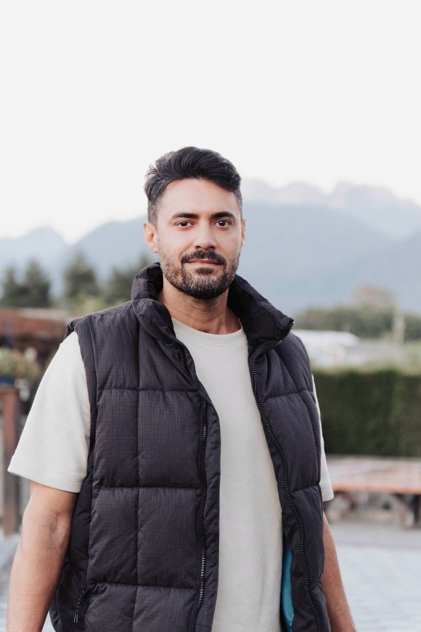 Portrait of Mohsen Aria, Barad Studio wedding photographer and videographer